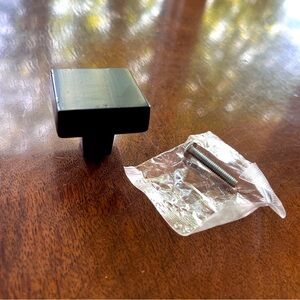 SET OF 4 BLACK SQUARE DRAWER/CABINET PULLS